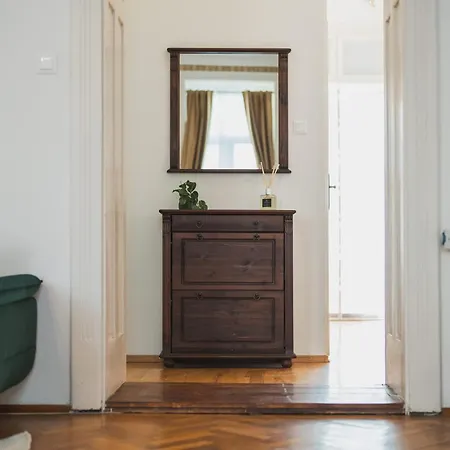Apartamento Classic Old Town With Private Balcony *